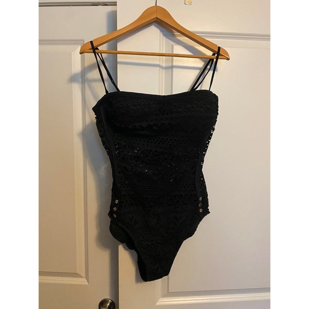 Lookbook Store Bodysuit